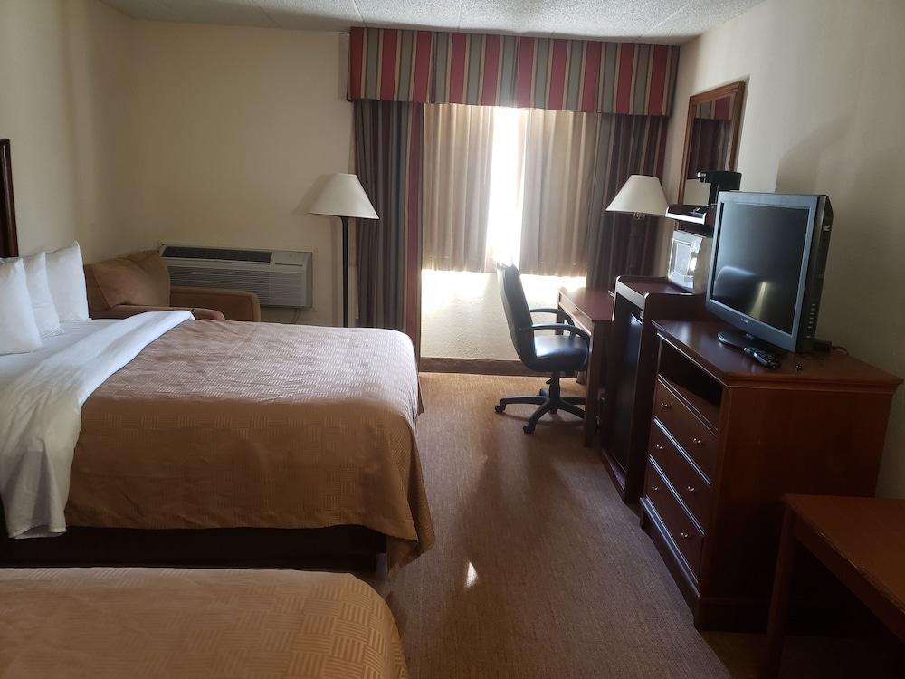 Tulsa Square Hotel Central, I-44 By Oyo Екстер'єр фото