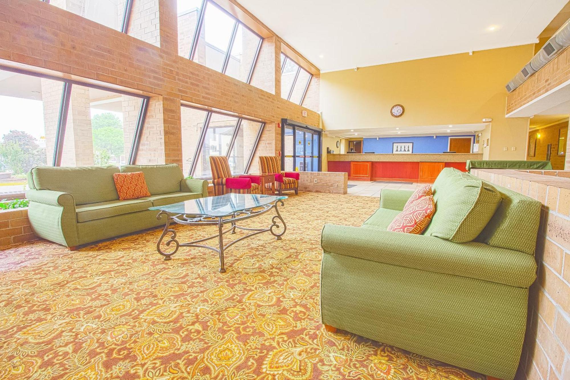 Tulsa Square Hotel Central, I-44 By Oyo Екстер'єр фото