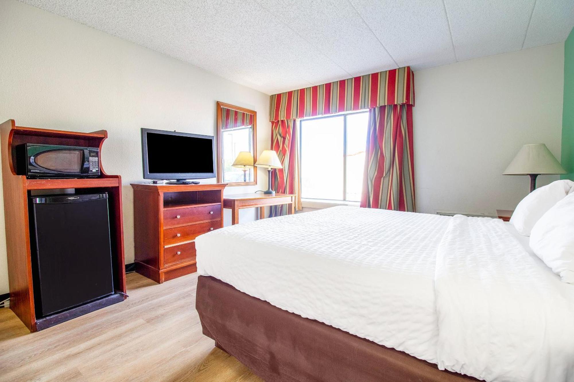 Tulsa Square Hotel Central, I-44 By Oyo Екстер'єр фото
