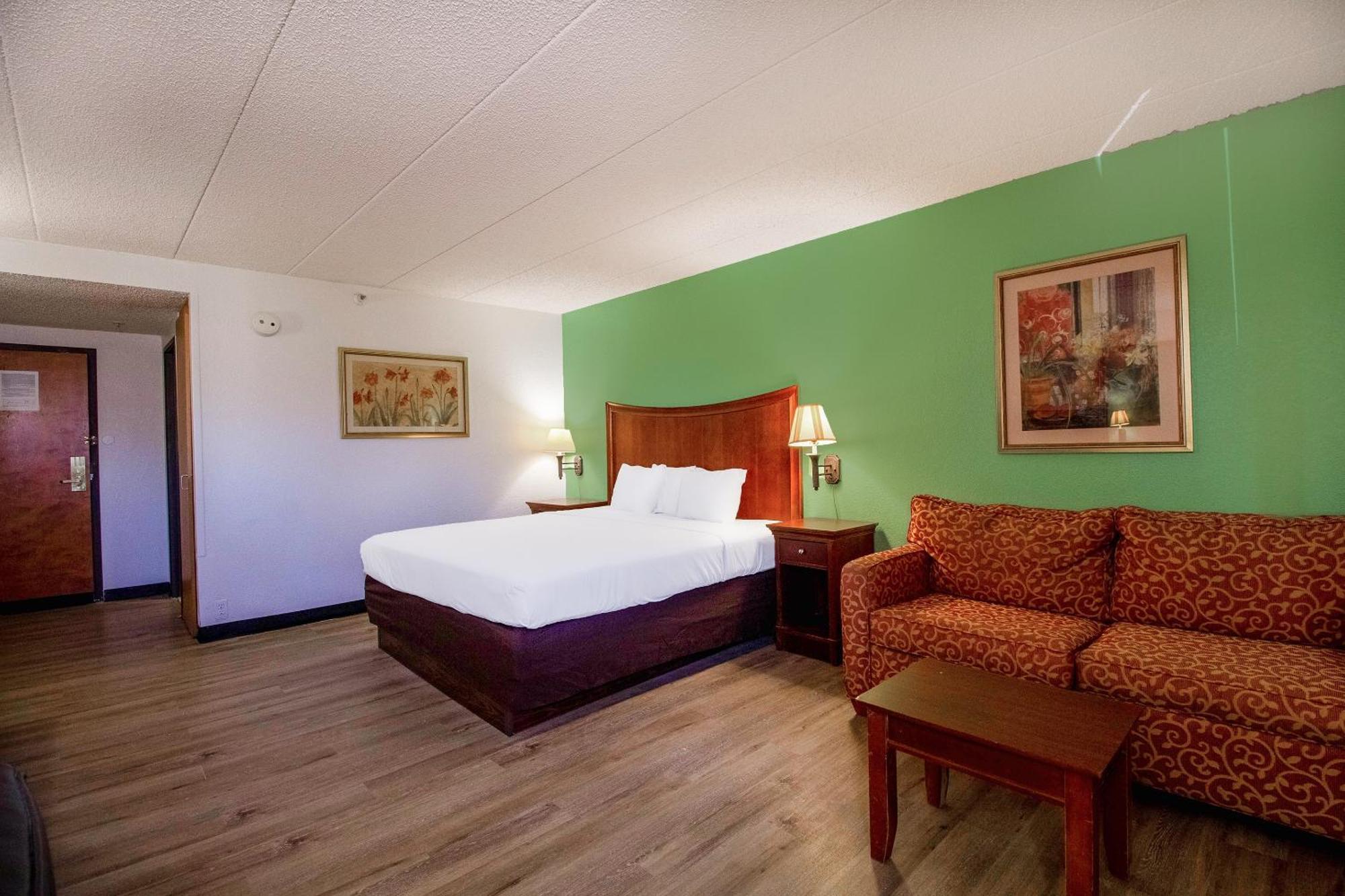 Tulsa Square Hotel Central, I-44 By Oyo Екстер'єр фото
