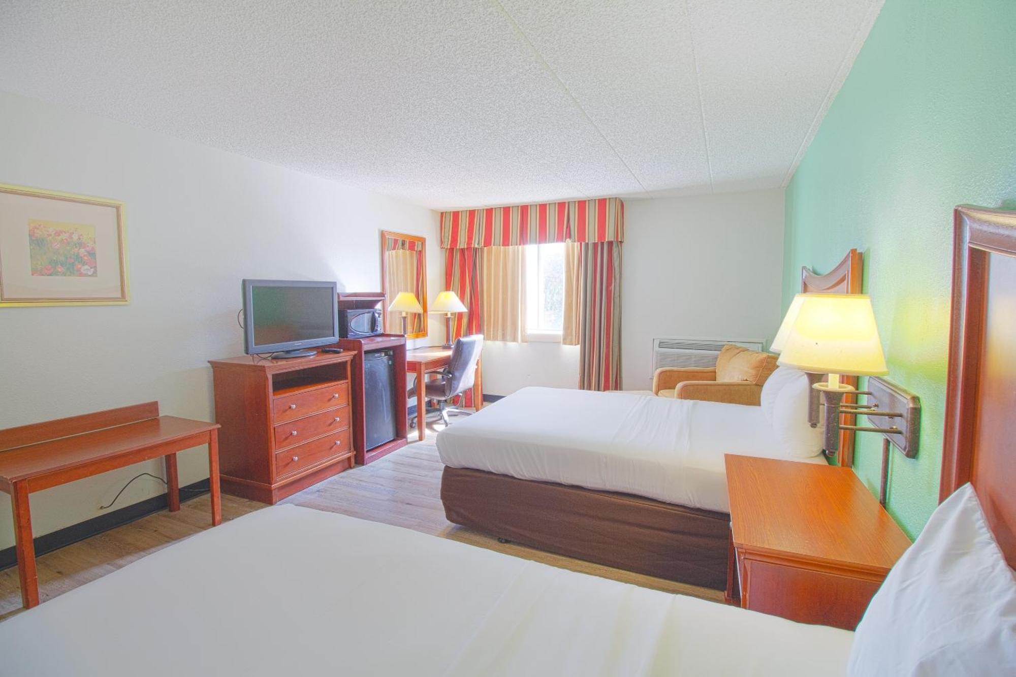 Tulsa Square Hotel Central, I-44 By Oyo Екстер'єр фото